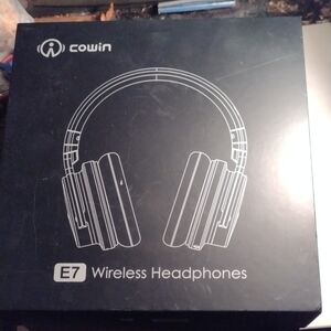 Cowin E7 Wireless Headphones - Black NWT